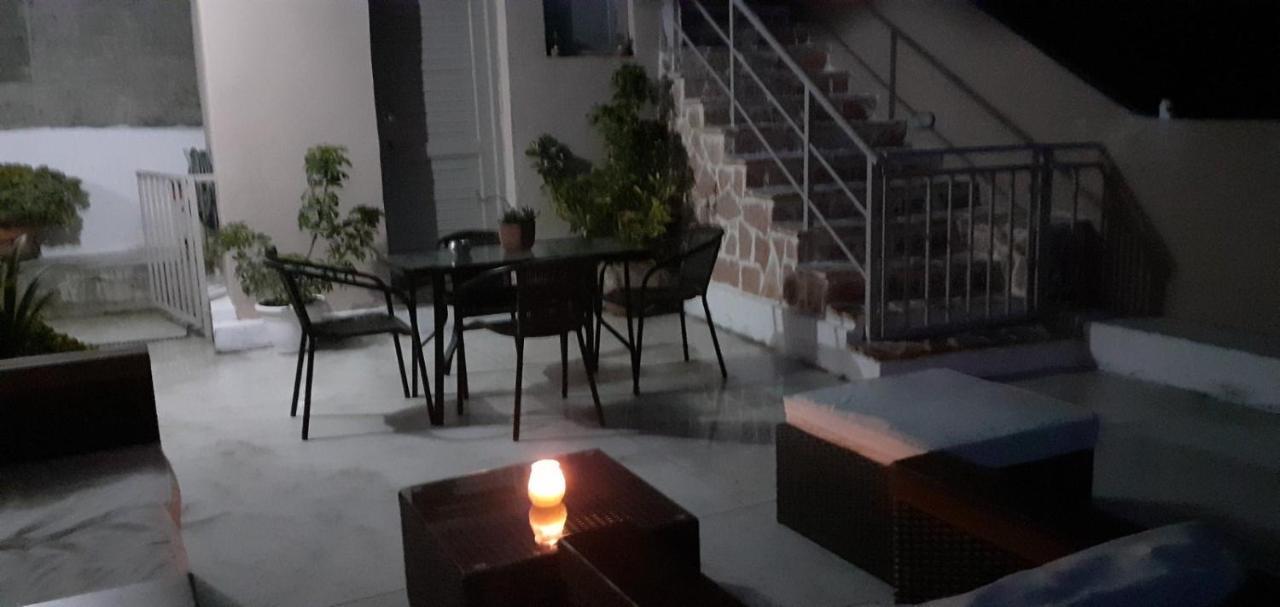 George Poros House Vila Exterior foto
